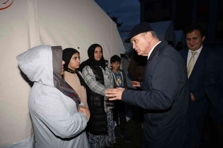 Başkan Özlü “Depremden zararsız çıkmak en büyük tesellimiz”
