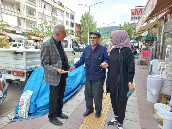 Başkan Öztürk, Taşovalı vatandaşlarla bayramlaştı
