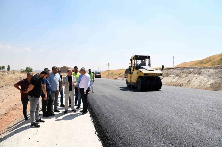 Başkan Pekyatırmacı: “150 bin ton sıcak asfalt dökeceğiz”
