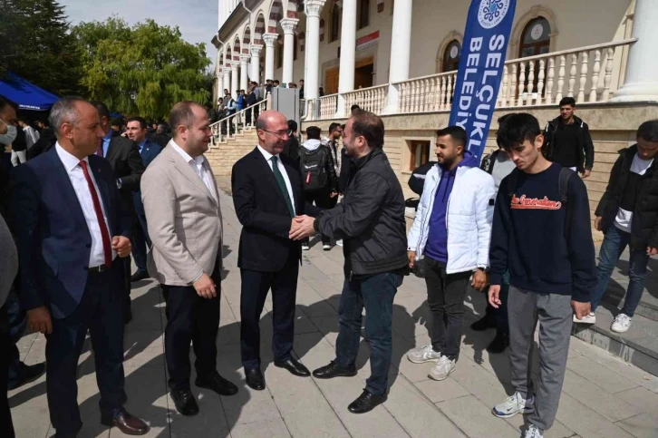 Başkan Pekyatırmacı: “Eğitim ve gençlik faaliyetleri önceliğimiz”
