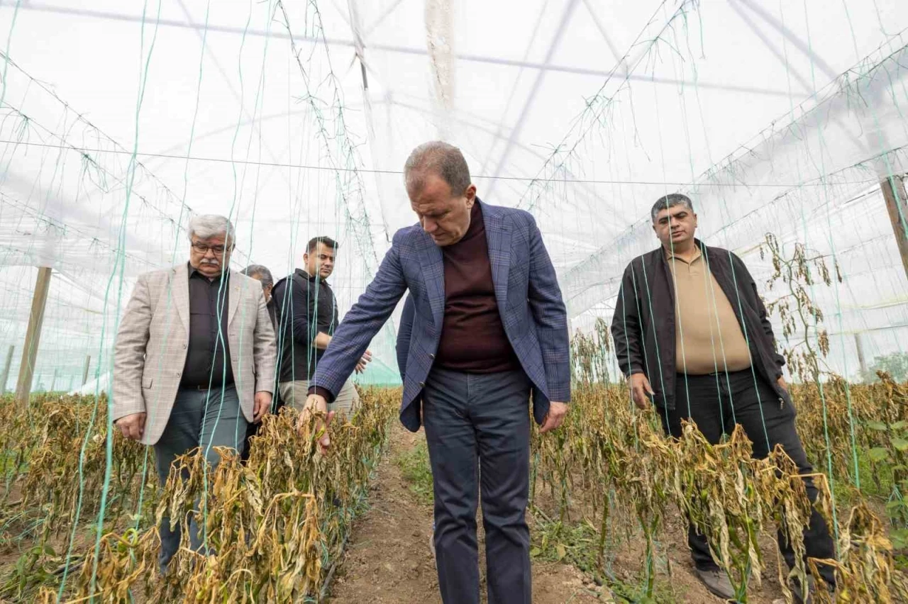 Başkan Seçer, zirai dondan etkilenen çiftçilerle bira araya geldi
