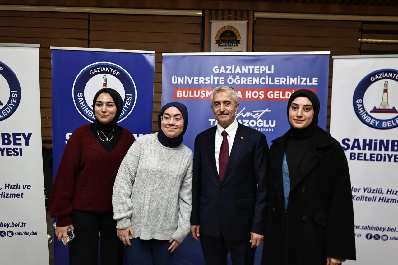 Başkan Tahmazoğlu Diyarbakır’da Gaziantepli Gençlerle Buluştu