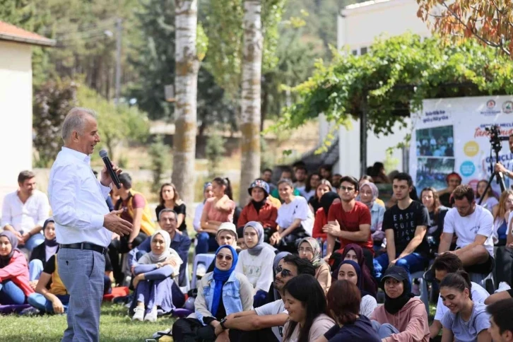 Başkan Zolan gençlerle buluştu
