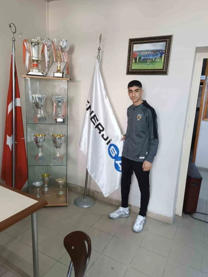 Başkent EDAŞ Spor Kulübü Türk futboluna oyuncu yetiştiriyor

