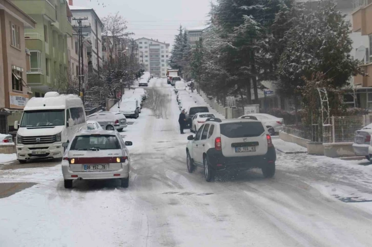 Başkent’te kar yağışı etkili oldu
