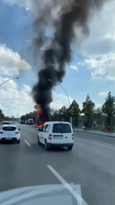 Başkentte tır alevlere teslim oldu
