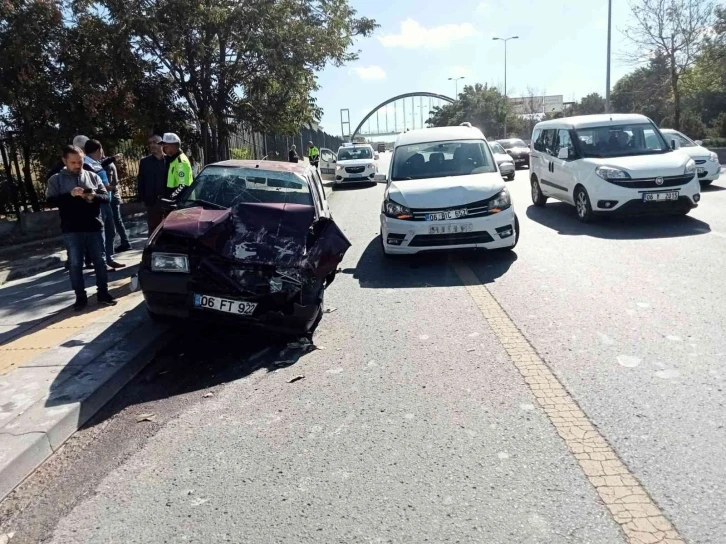 Başkentte zincirleme trafik kazası: 2 yaralı
