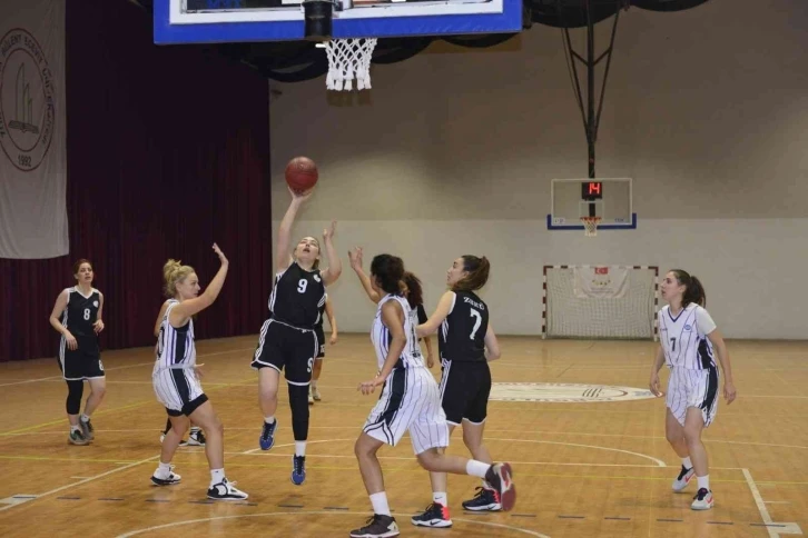 Basketbol Bölgesel Lig Şampiyonası ZBEÜ ev sahipliğinde başladı
