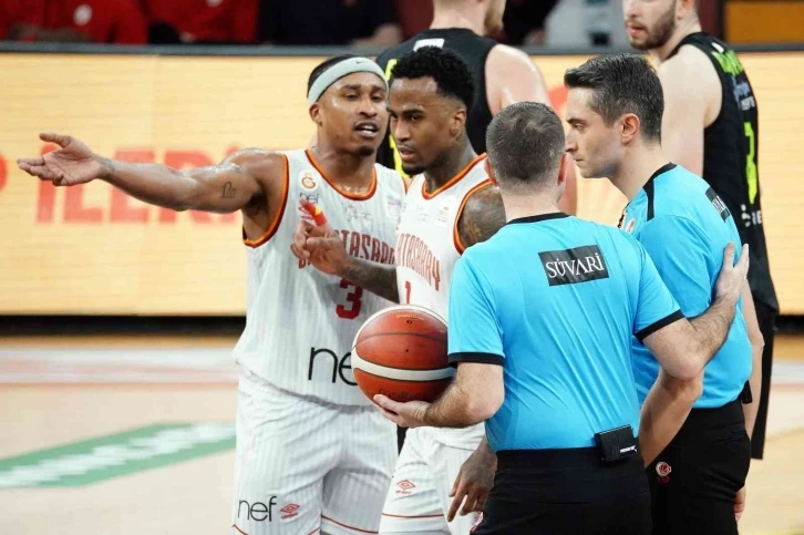 Basketbol Süper Lig: Galatasaray Nef: 83 - Merkezefendi Belediyesi: 100
