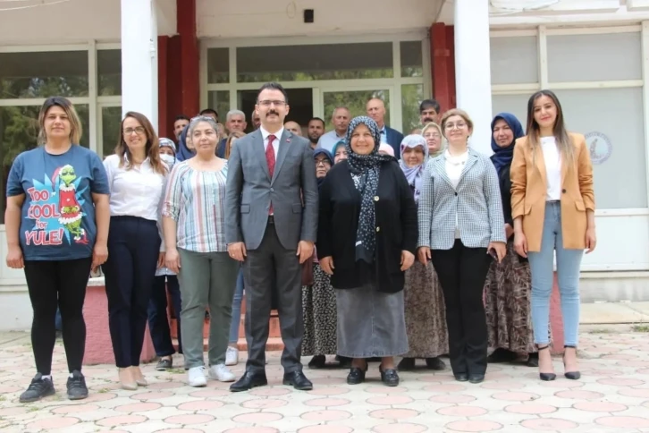 Başmakçı’da Türk tarihinde kadının yeri ve önemi semineri verildi
