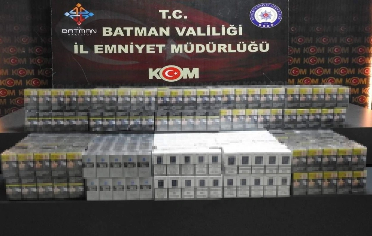 Batman’da akaryakıt tankerinde kaçak sigara ele geçirildi