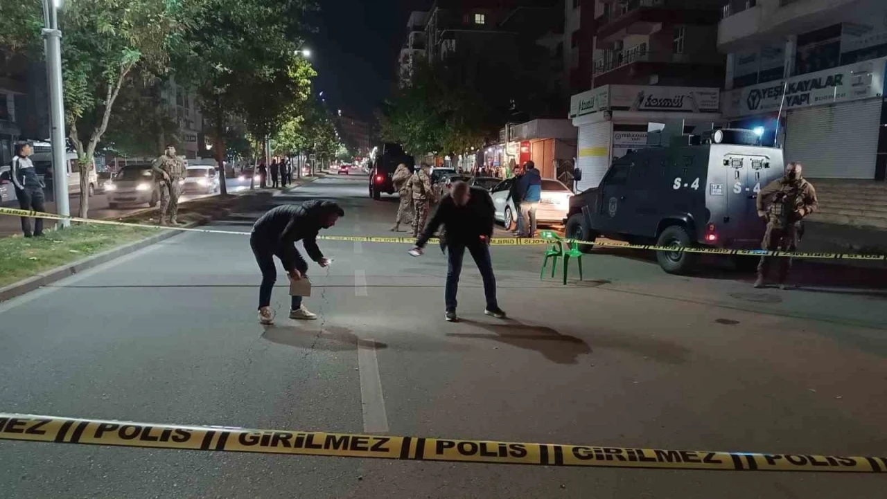 Batman’da aracıyla seyir halindeyken silahlı saldırıya uğrayan sürücü yaralandı
