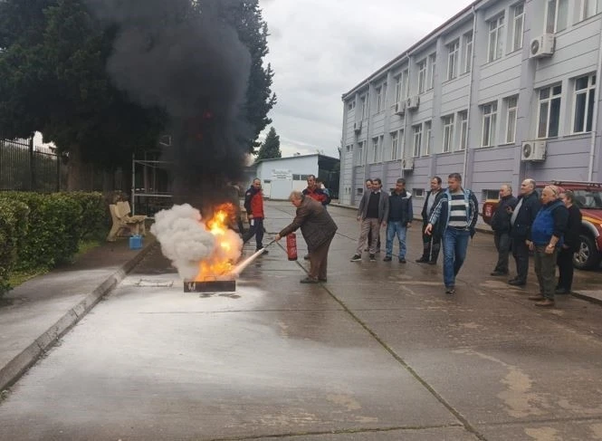 BAÜN’de acil durum ekipleri eğitim ve yangın tatbikatı yaptı
