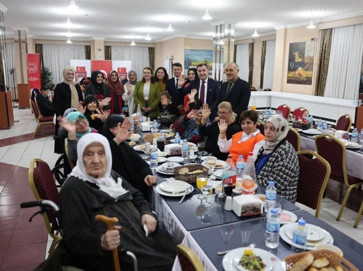 Bayburt’ta ’Yaşlılar Haftası’ kutlandı
