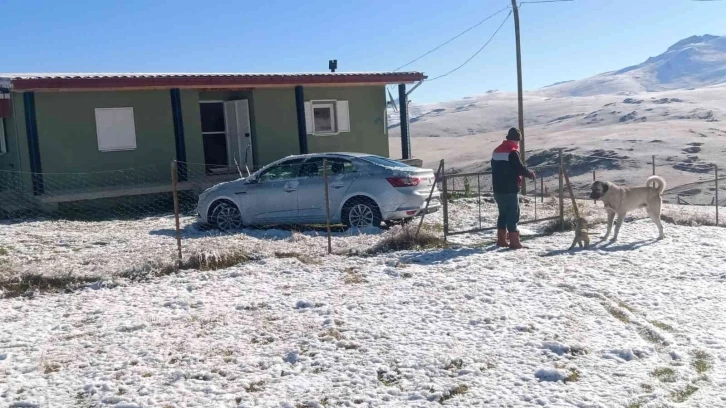 Bayburt’un yüksek kesimlerinde kar etkili oldu
