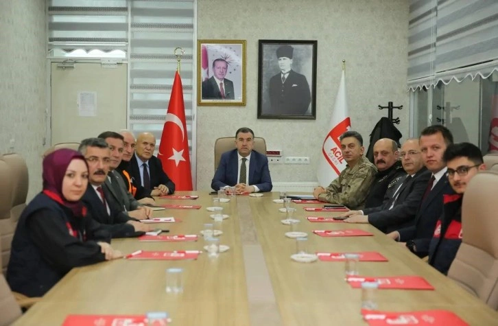 Bayburt Valisi Eldivan Başkanlığında Acil Çağrı Hizmetleri Toplantısı Yapıldı