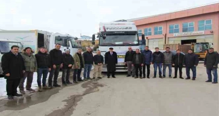 Bayburt’tan deprem bölgesine yardımlar sürüyor