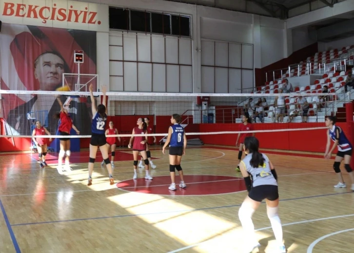 Bayraklı’da 9 Eylül voleybol turnuvası
