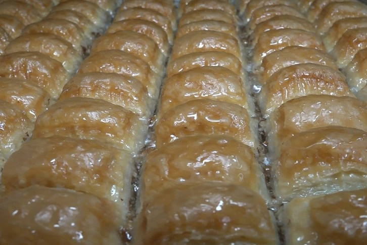 Bayram öncesi baklava alırken oyuna gelmeyin