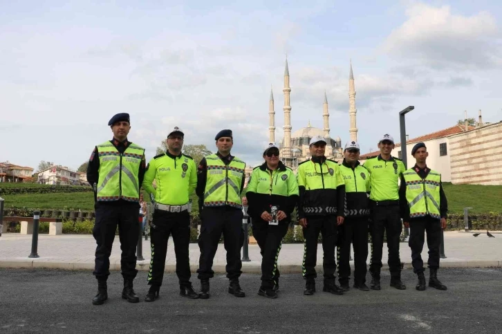 ’Bayramınız Kemerli Olsun’ denetiminde küçük çocuğun kemer takması takdir topladı
