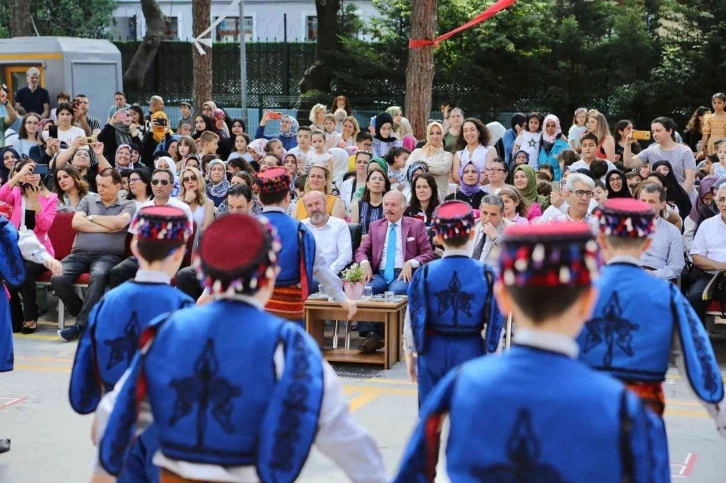 Bayrampaşa’da karne heyecanı
