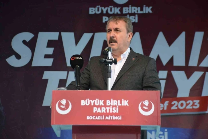 BBP Lideri Destici: "Kim başörtüsüne özgürlükten yana; kim yasaktan yana; kim başörtüsü düşmanları ile kol kola göreceğiz"
