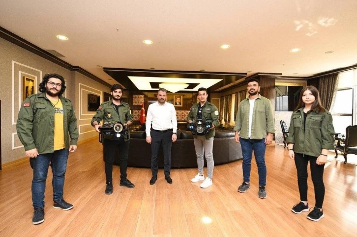 Belediye Başkanı Çetin’den Armada Rov Team ekibine destek
