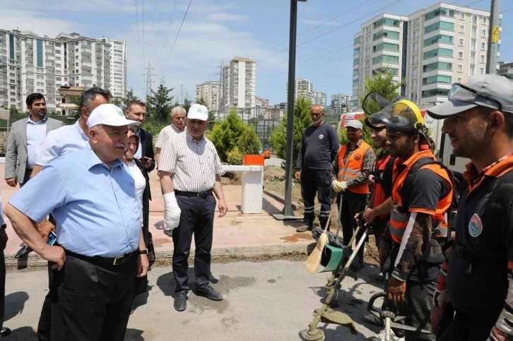 ’Belediye Mahallemizde Çadırı’ ile sorunlar yerinde çözülüyor
