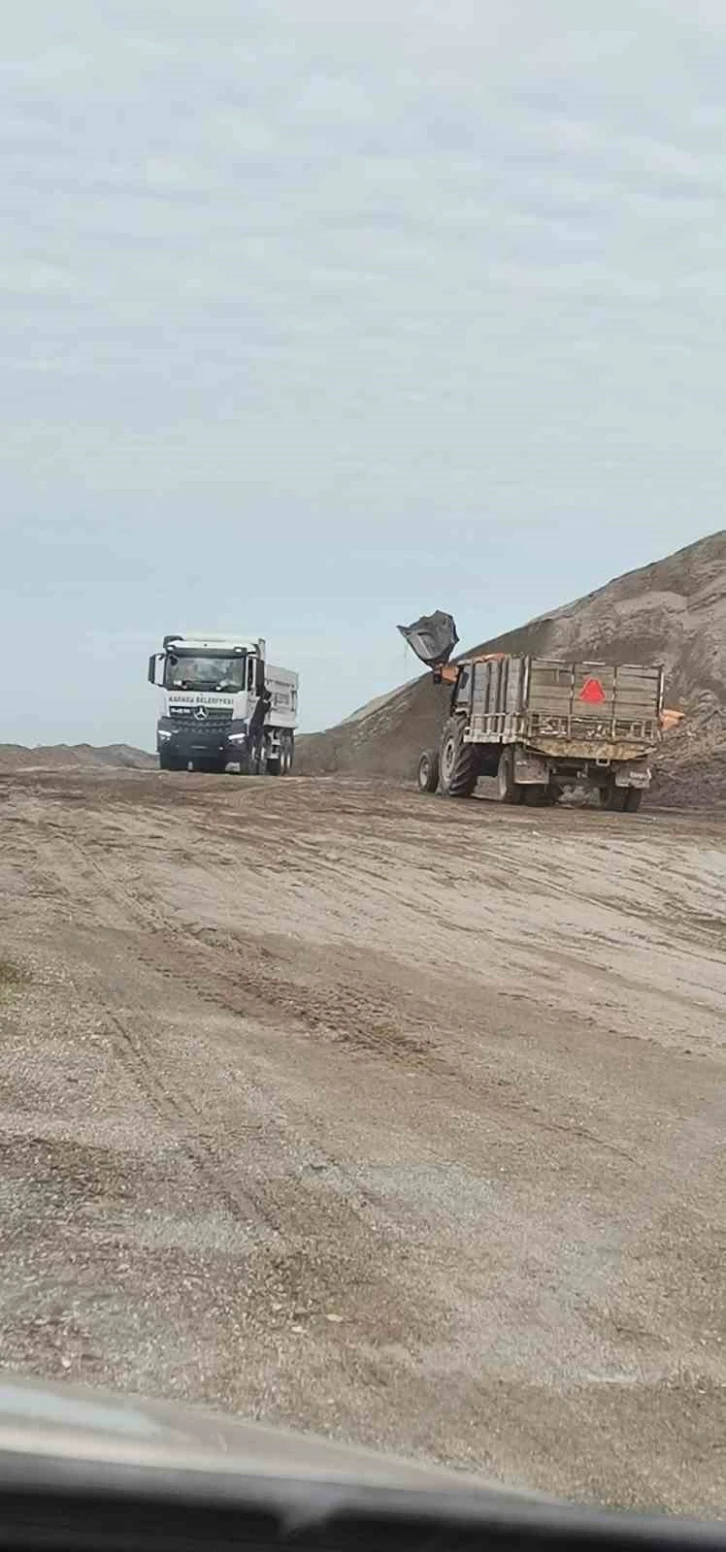 Belediyenin usulsüz kum taşıdığı iddiası valiliği harekete geçirdi
