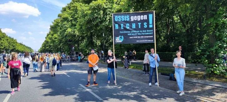 Berlin’de "Aşırı sağı durdur, demokrasiye sahip çık" mitingi
