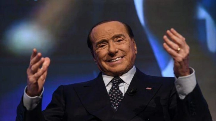 Berlusconi, Putin'in Ukrayna savaşına 