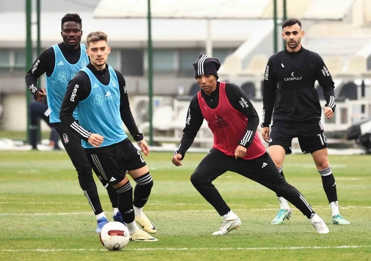 Beşiktaş, Galatasaray maçı hazırlıklarını sürdürdü
