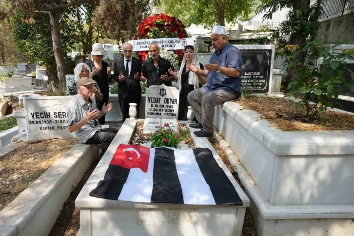 Beşiktaş Kulübü, Vedat Okyar’ı kabri başında andı
