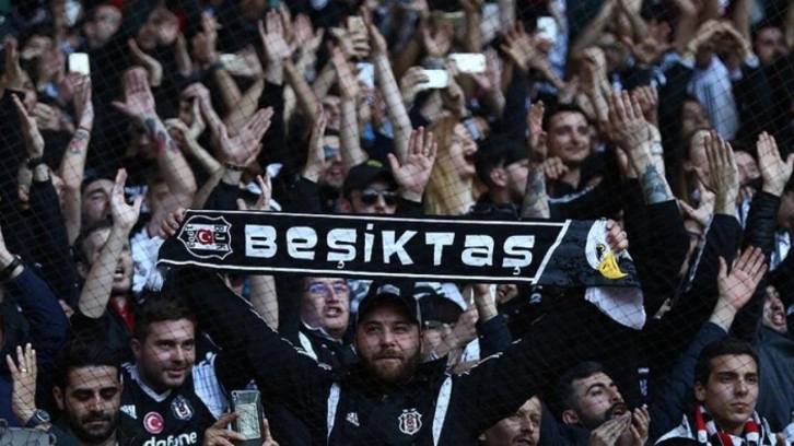 Beşiktaş taraftarından yönetime protesto!