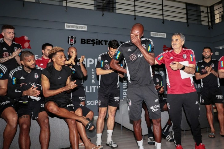 Beşiktaş'tan Atiba Hutchinson’a veda