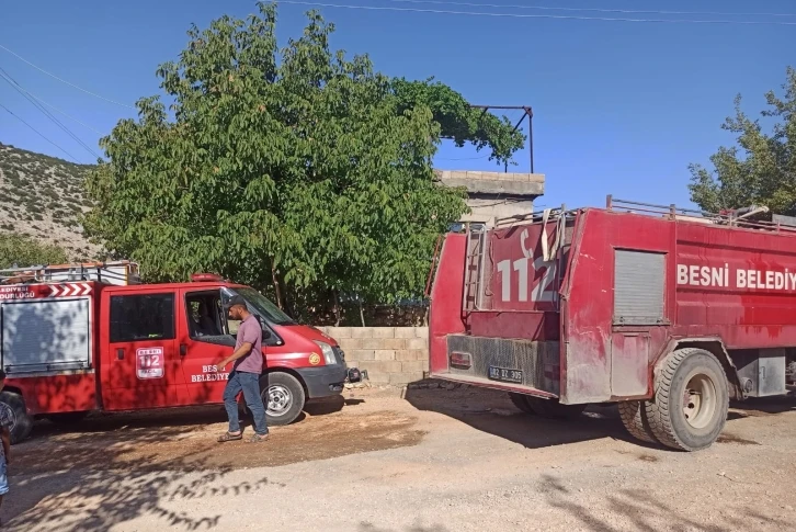 Besni’de korkutan yangın
