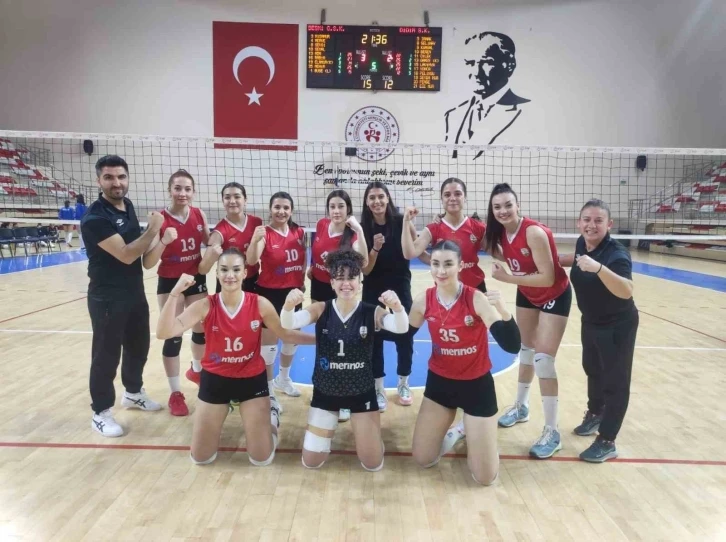 Besni GSK Kadın Voleybol Takımı Play-Off ‘a galibiyetle başladı
