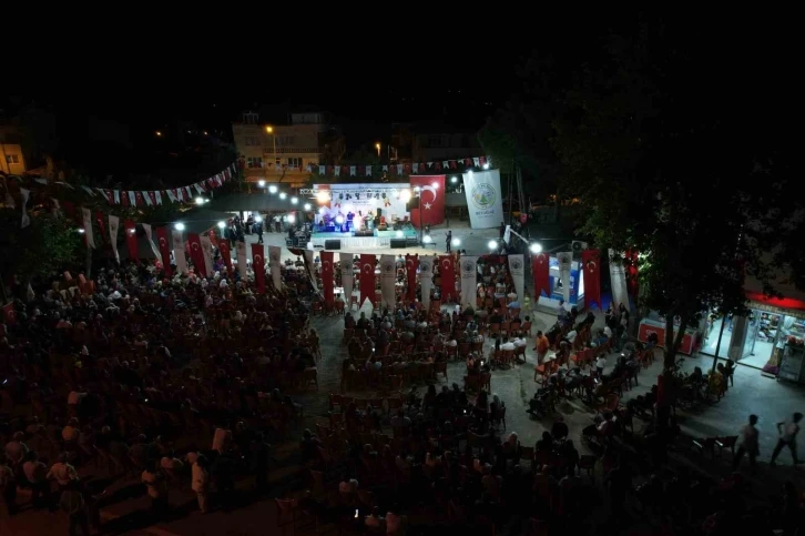 Beyağaç Belediyesi 52. yaşını coşkuyla kutladı
