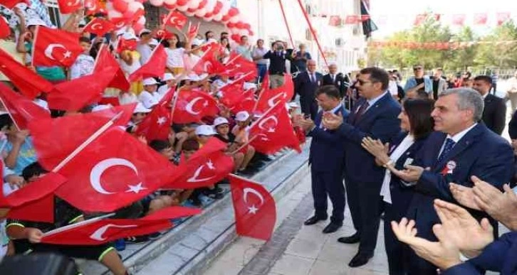 Beyazgül: “Eğitim ordusuna hep birlikte destek vereceğiz’’