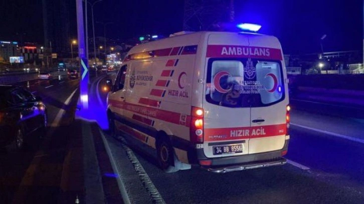 Beylikdüzü E-5 kara yolunda zincirleme trafik kazası: 4 yaralı