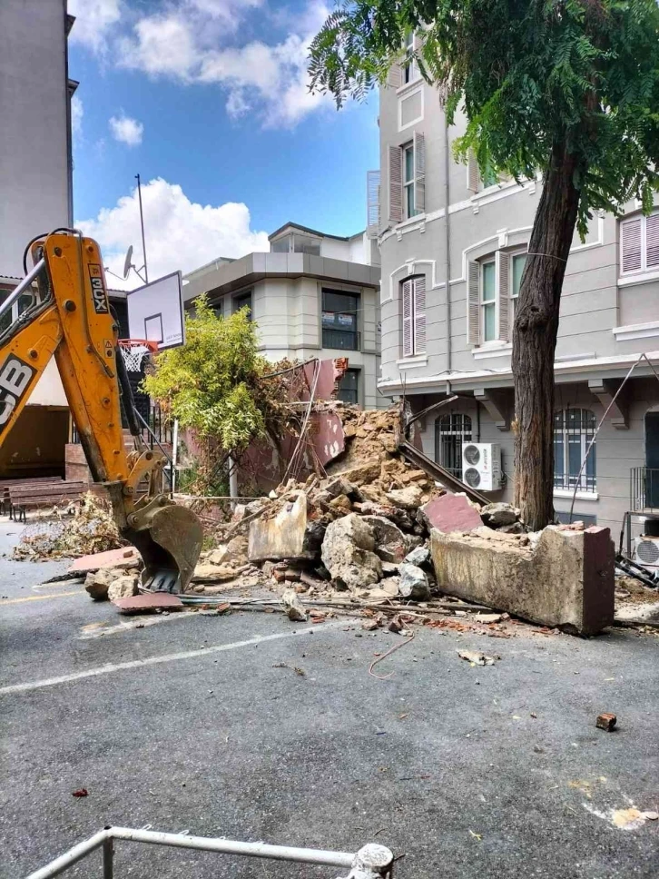 Beyoğlu’nda okullar, yeni eğitim ve öğretim yılına hazırlanıyor
