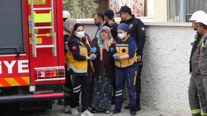 Biber közlerken canından oluyordu
