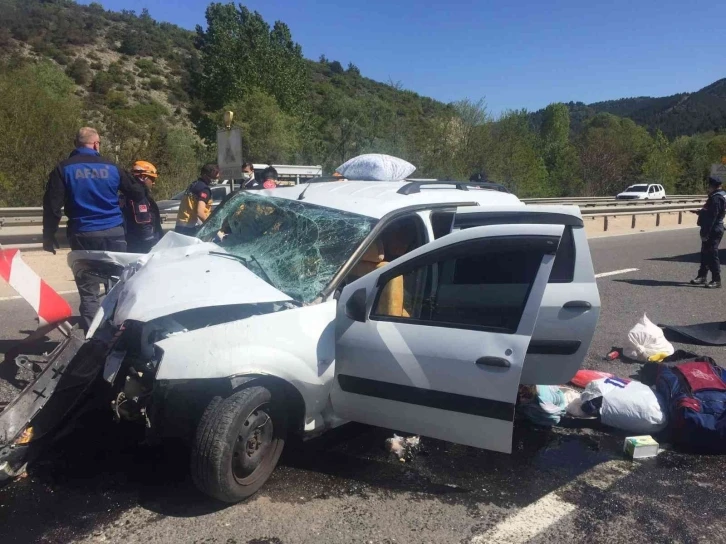 Bilecik’teki trafik kazasında ağır yaralan infaz ve koruma memuru hayatını kaybetti
