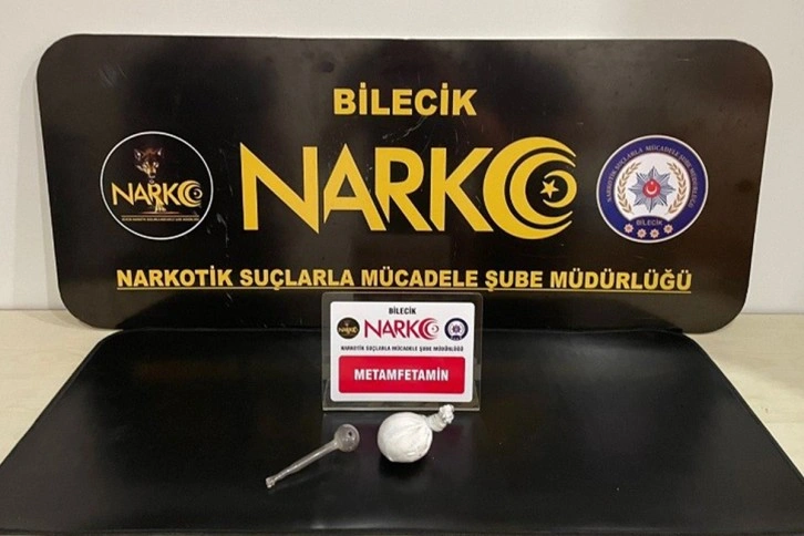 Bilecik'te 56,65 gram metamfetamin ele geçirildi