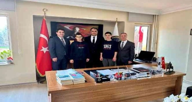 Bilgi yarışmasına Gaziantep Kolej Vakfı damgası