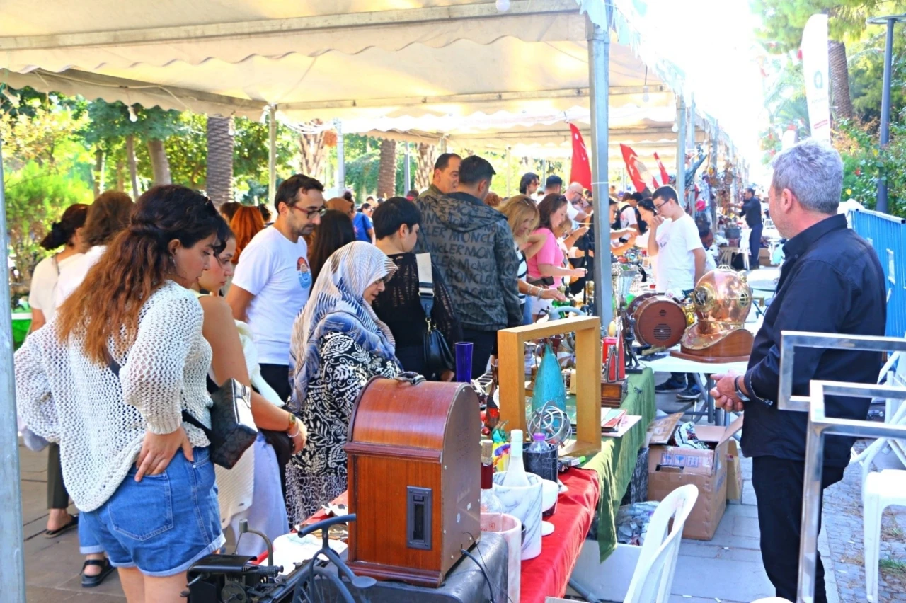 Binbir çeşit antika bu festivalde
