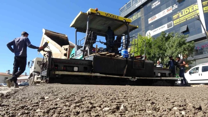 Bingöl Belediyesi üst yapı çalışmalarını hız verdi
