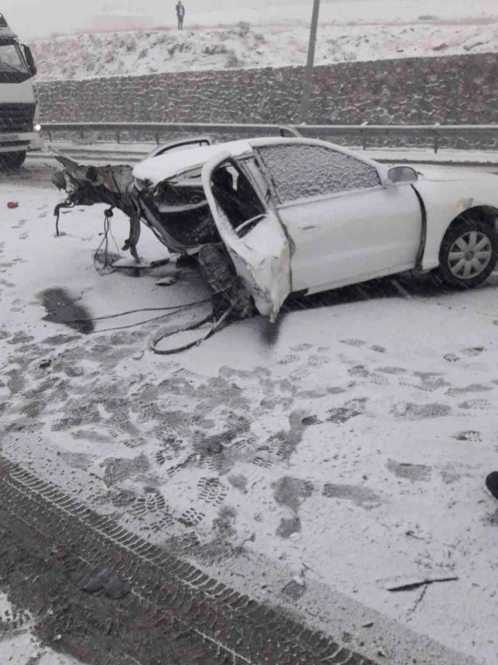 Bitlis’te trafik kazası: 2 yaralı
