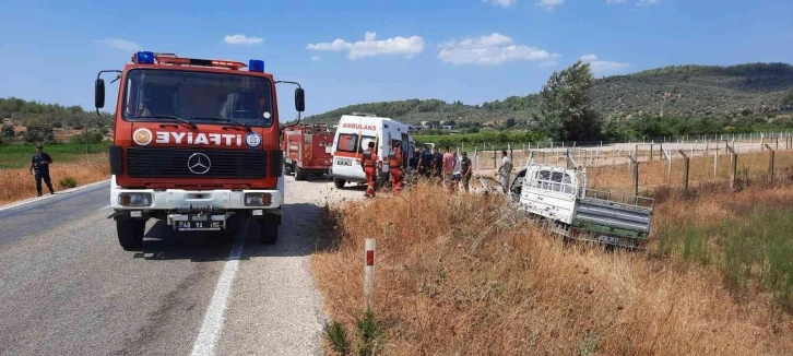 Bodrum’da kamyonet tarlaya uçtu: 2 yaralı
