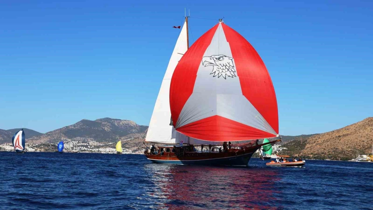 Bodrum’un maviliklerinde 36. The Bodrum Cup rüzgarı esti
